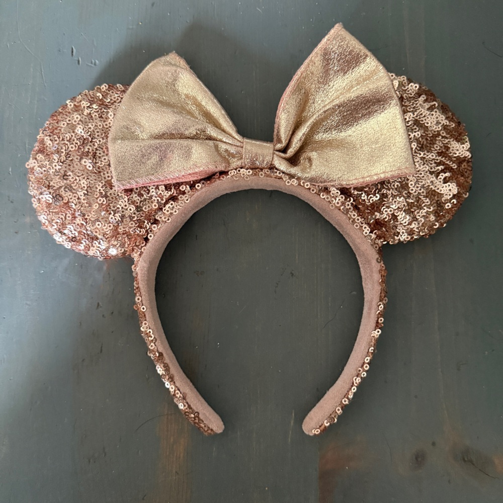 Disney Parks Rose Gold Millennial Pink Sequin Minnie Ears Headband